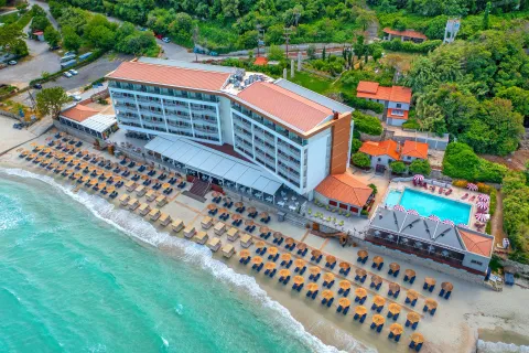 AMMON ZEUS LUXURY BEACH HOTEL Pools & Beach
