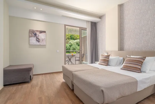 AMMON ZEUS LUXURY BEACH HOTEL Rooms