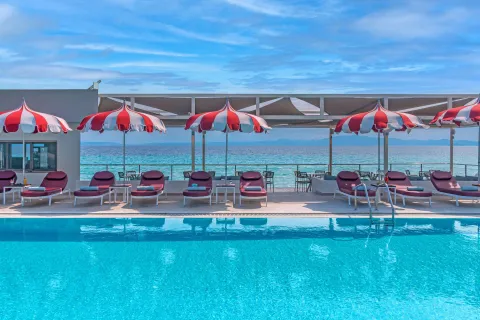 AMMON ZEUS LUXURY BEACH HOTEL Pools & Beach