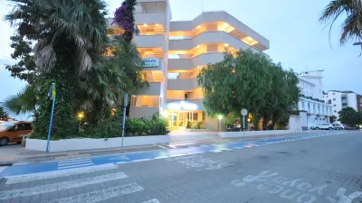 AMOS HOTEL