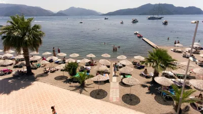 AMOS HOTEL Pools & Beach
