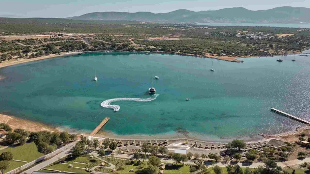 ANDA BARUT COLLECTION Pools & Beach