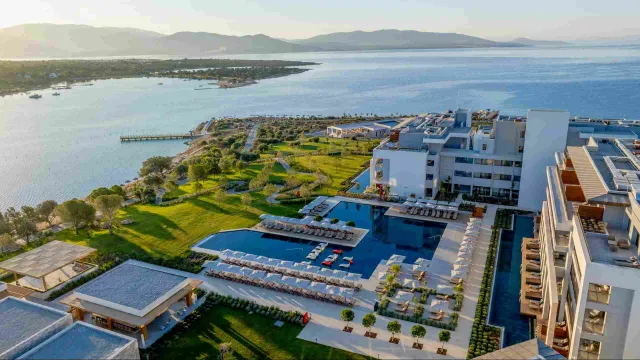 ANDA BARUT COLLECTION General Images