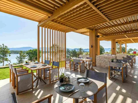 ANDA BARUT COLLECTION Restaurants