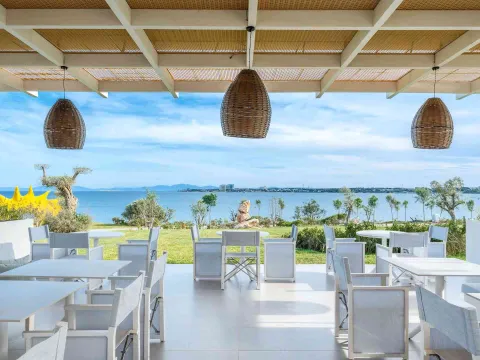 ANDA BARUT COLLECTION Restaurants