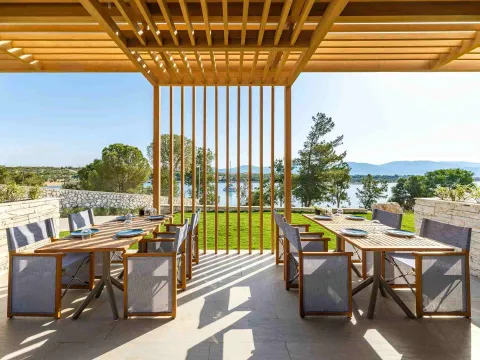 ANDA BARUT COLLECTION Restaurants
