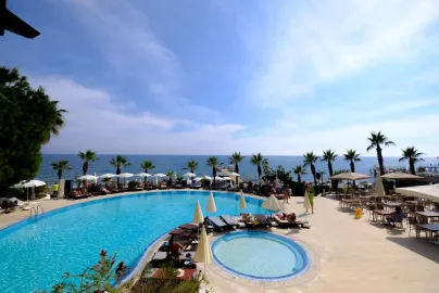 ANITAS HOTEL Pools & Beach