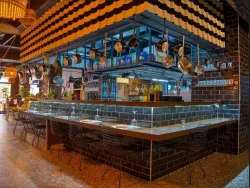 ANJELIQ DOWNTOWN HOTEL Restaurants