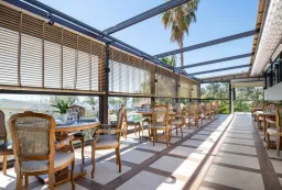 ANTHEMUS SEA BEACH HOTEL AND SPA Bars