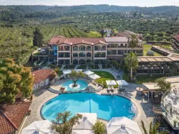 ANTHEMUS SEA BEACH HOTEL AND SPA Pools & Beach