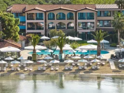 ANTHEMUS SEA BEACH HOTEL AND SPA Pools & Beach