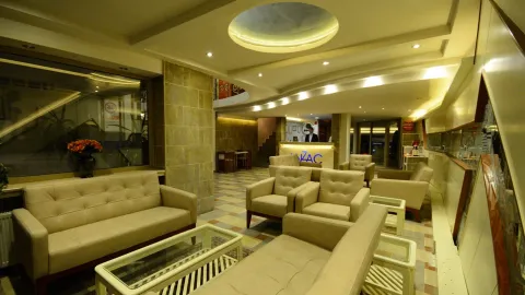 ANZAC HOTEL Lobby