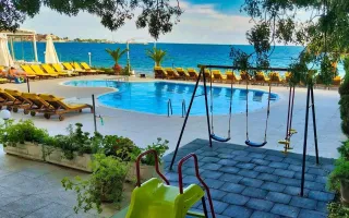 APHRODITE BEACH HOTEL Pools & Beach
