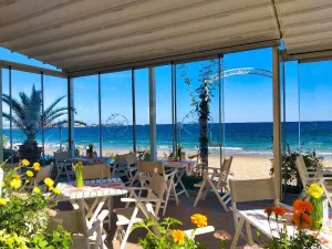APHRODITE BEACH HOTEL Restaurants