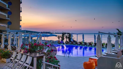 APHRODITE BEACH HOTEL Pools & Beach
