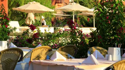 AQI HOTELS PEGASOS RESORT Restaurants