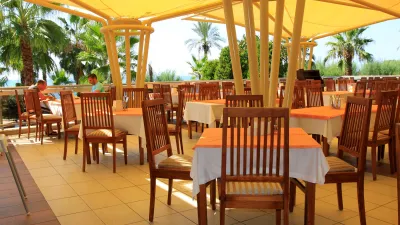 AQI HOTELS PEGASOS ROYAL Restaurants