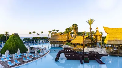 AQI PEGASOS WORLD Pools & Beach