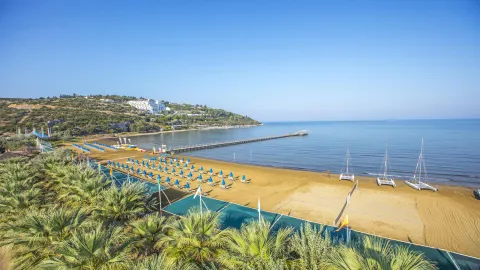 AQUA FANTASY AQUAPARK HOTEL AND SPA Pools & Beach