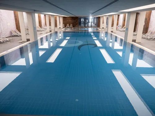 AQUA PARADISE RESORT Pools & Beach