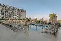 AQUAMARINE HOTEL KRANEVO Pools & Beach
