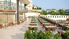 ARABELLA WORLD HOTEL Restaurants