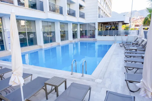 ARBATT HOTEL MARMARIS Pools & Beach