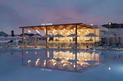 ARCANUS TRENDLINE RESORT Bars