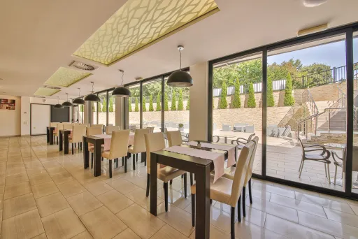 ARENA MAR HOTEL Restaurants