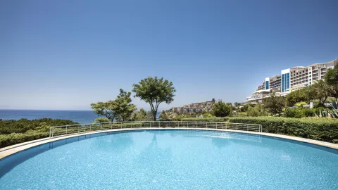 ARIA CLAROS BEACH AND SPA RESORT Pools & Beach