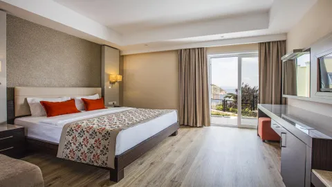 ARIA CLAROS BEACH AND SPA RESORT Rooms