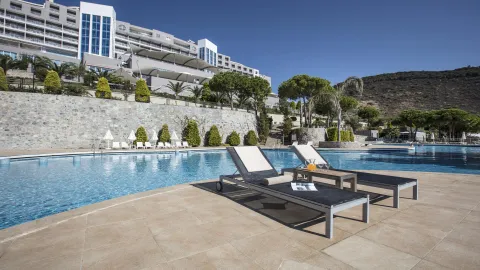 ARIA CLAROS BEACH AND SPA RESORT Pools & Beach