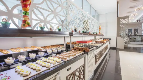 ARIA CLAROS BEACH AND SPA RESORT Restaurants
