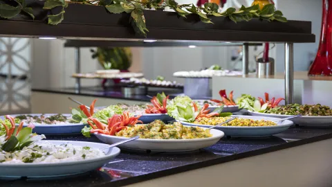 ARIA CLAROS BEACH AND SPA RESORT Restaurants