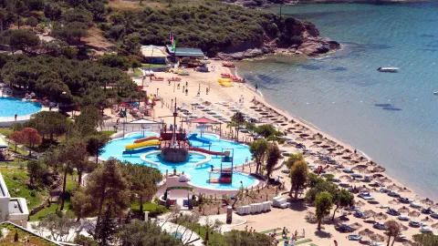ARIA CLAROS BEACH AND SPA RESORT Mini Club