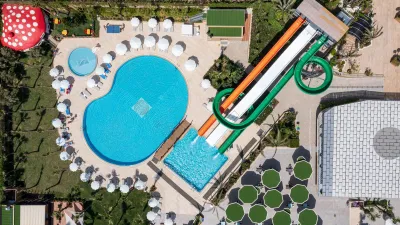ARIA RESORT - SPA HOTEL Pools & Beach