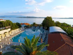 ARISTOTELES HOLIDAY RESORT - SPA Pools & Beach