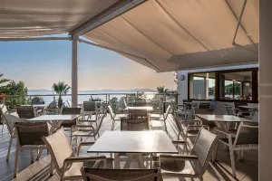 ARISTOTELES HOLIDAY RESORT - SPA Bars