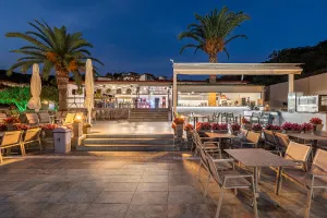 ARISTOTELES HOLIDAY RESORT - SPA Bars