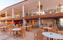 ARMAS BEACH HOTEL Bars