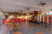 ARMAS BEACH HOTEL Bars