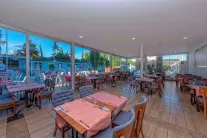 ARMAS BEACH HOTEL Restaurants