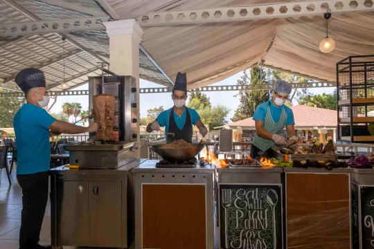 ARMAS GREEN FUGLA BEACH Restaurants
