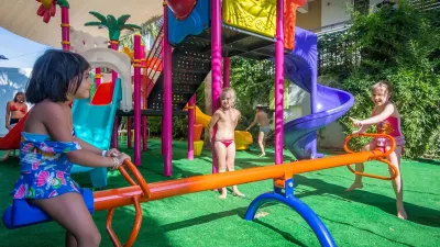 ARMAS GUL BEACH Mini Club
