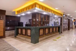 ARMAS GUL BEACH Bars