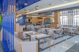 ARMELLA HILL HOTEL Restaurants