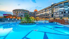 ARNOR DE LUXE HOTEL - SPA Pools & Beach