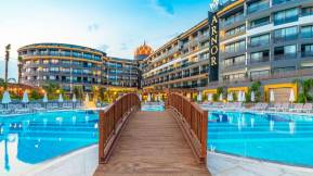 ARNOR DE LUXE HOTEL - SPA Pools & Beach