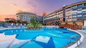 ARNOR DE LUXE HOTEL - SPA Pools & Beach