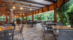 ARNOR DE LUXE HOTEL - SPA Bars